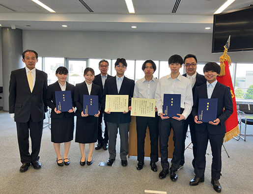 令和4年度特待生等授与式が行われました